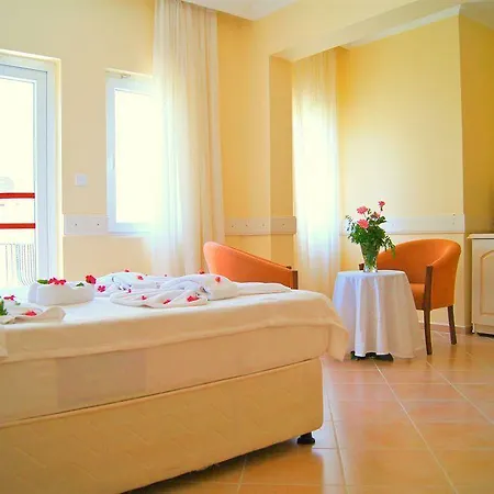 The Grand Ucel מלון 4*