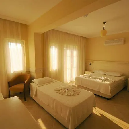 מלון The Grand Ucel אולודניץ