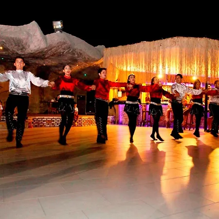 מלון The Grand Ucel 4*