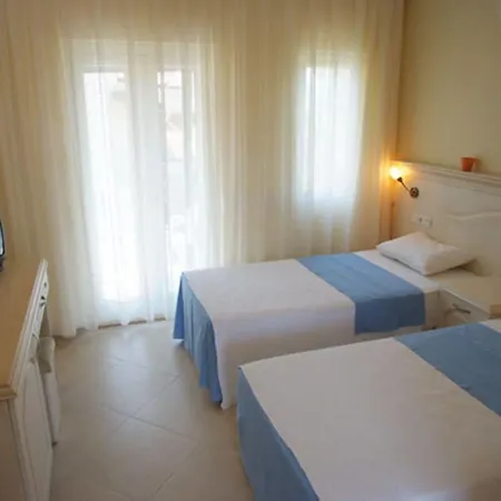 The Grand Ucel 4* אולודניץ