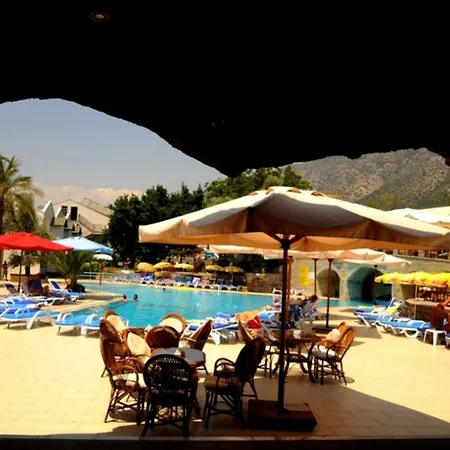 Отель The Grand Ucel 4*