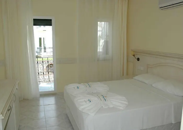 The Grand Ucel 4* אולודניץ