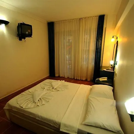 Otel The Grand Ucel
