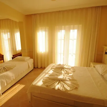 Otel The Grand Ucel