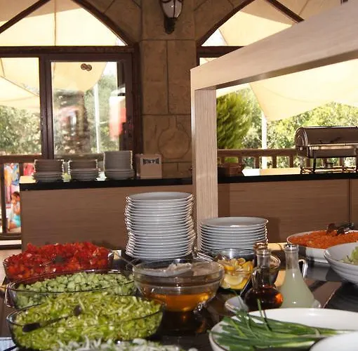 Hotel The Grand Ucel